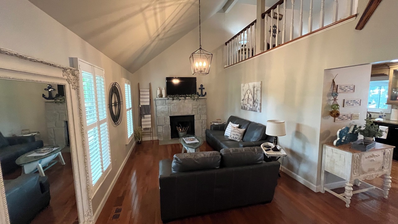 Photo of Livingroom in Baneberry