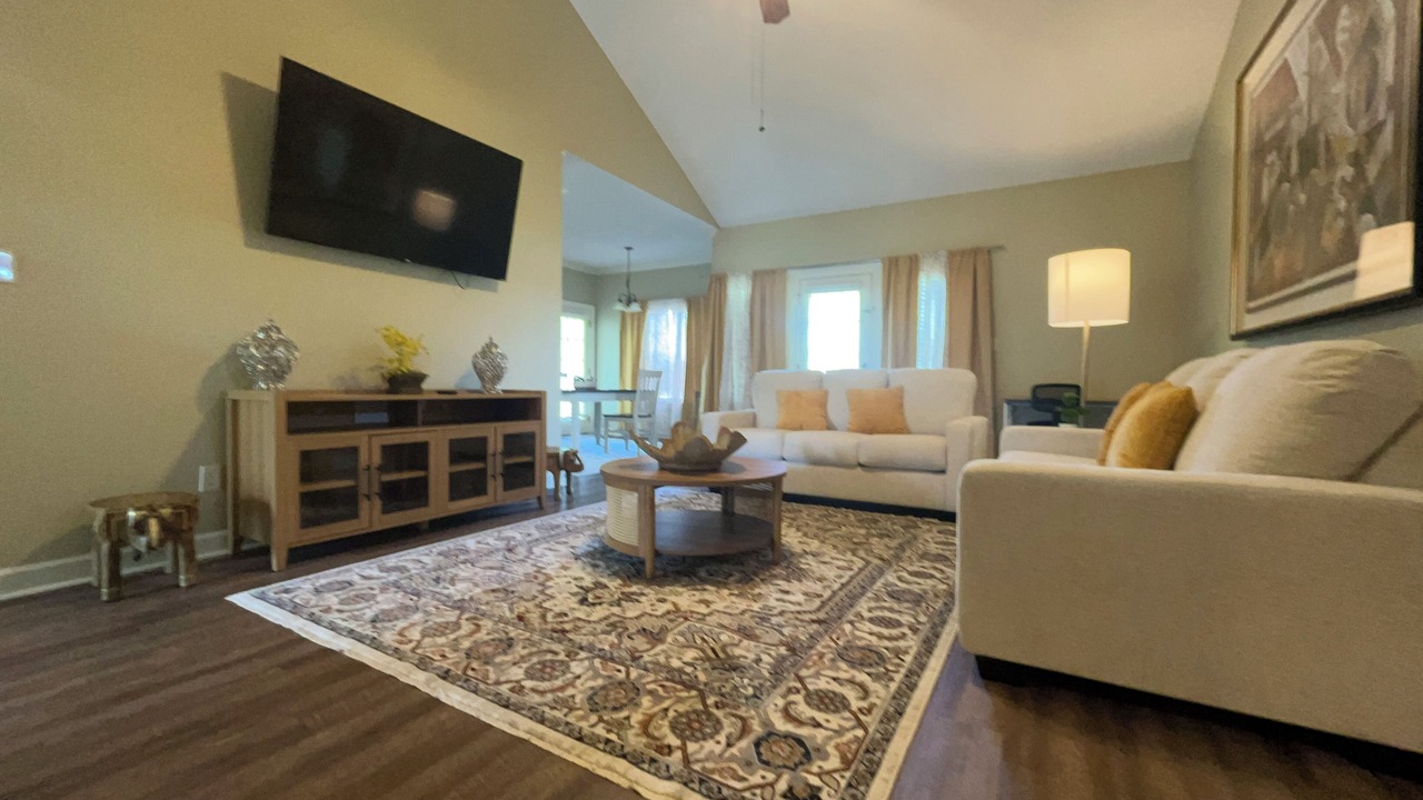 Photo of Livingroom in Lake Park
