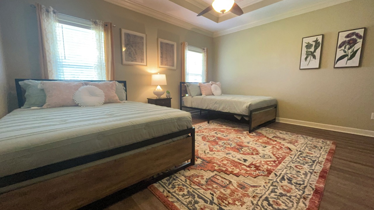 Photo of Bedroom in Lake Park
