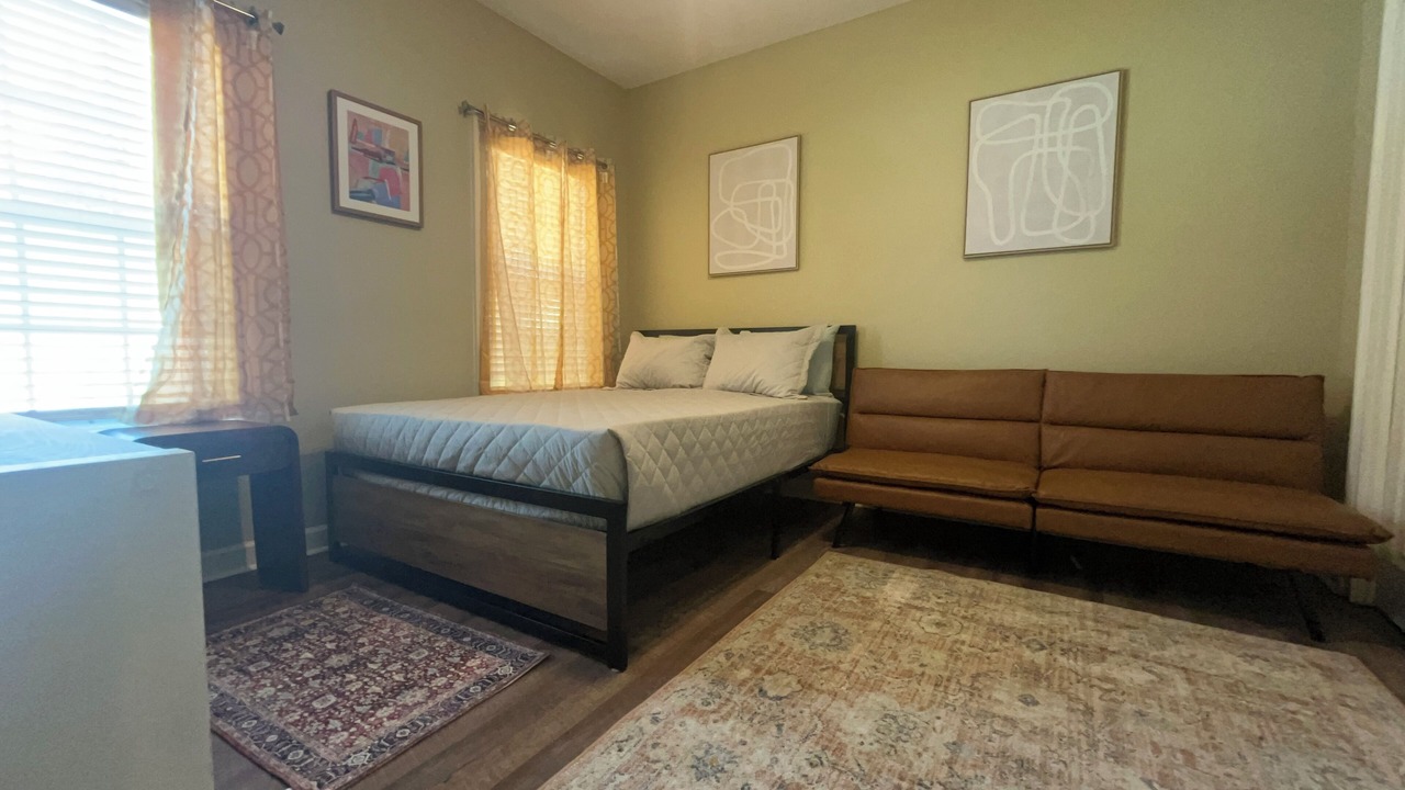 Photo of Bedroom in Lake Park