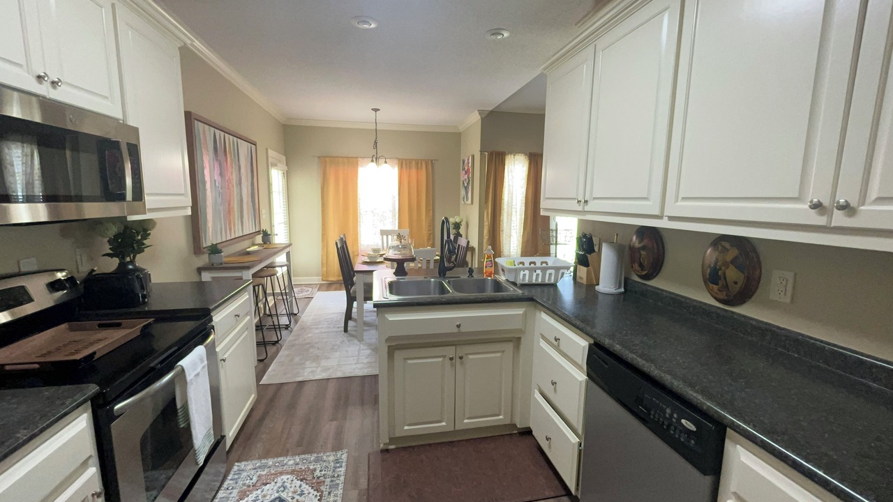 Photo of Kitchen in Lake Park
