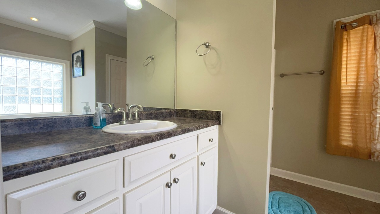 Photo of Bathroom in Lake Park