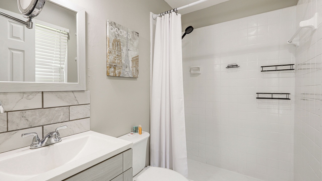 Photo of Bathroom in Church Street
