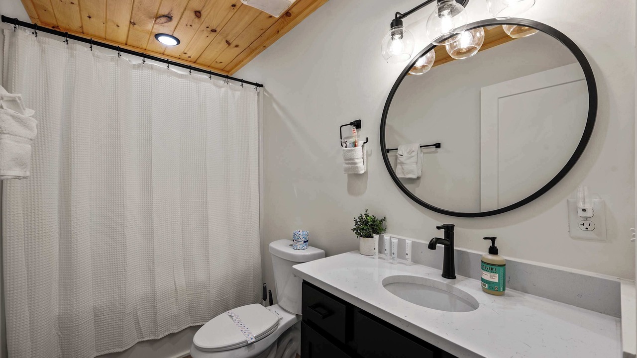 Photo of Bathroom in Sevierville