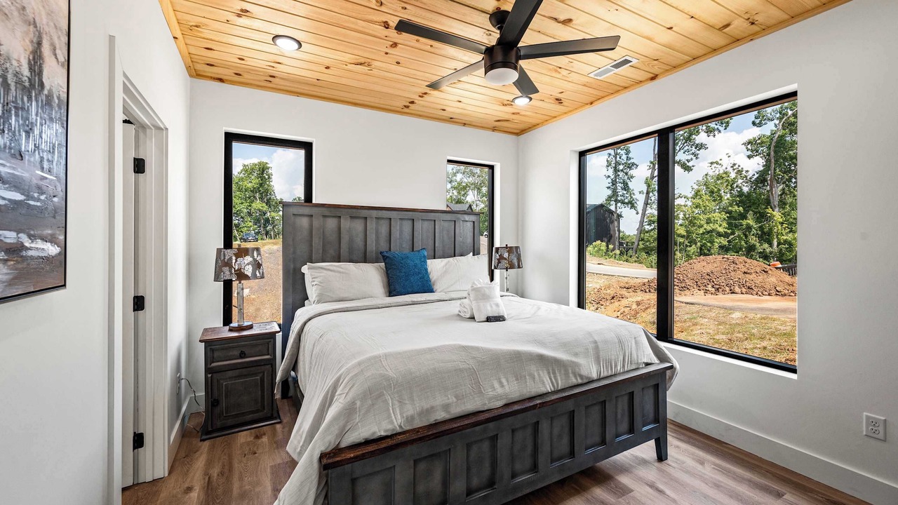 Photo of Bedroom in Sevierville