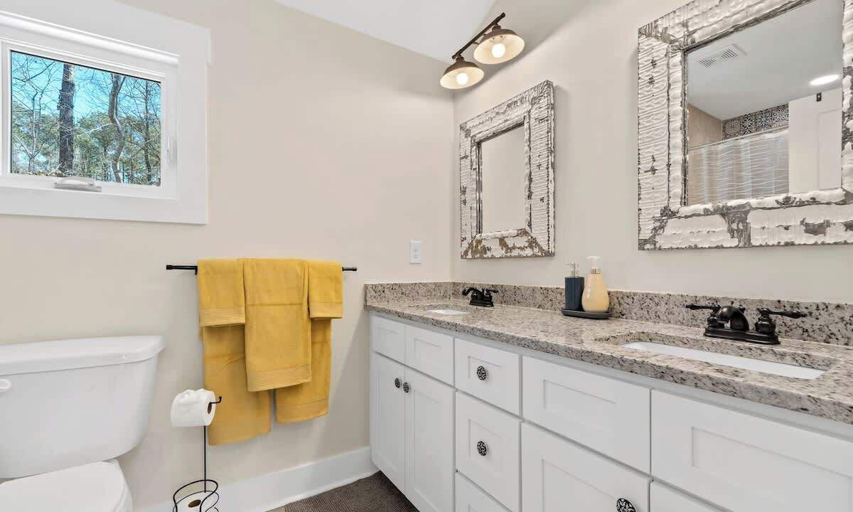 Photo of Bathroom in Eatonton