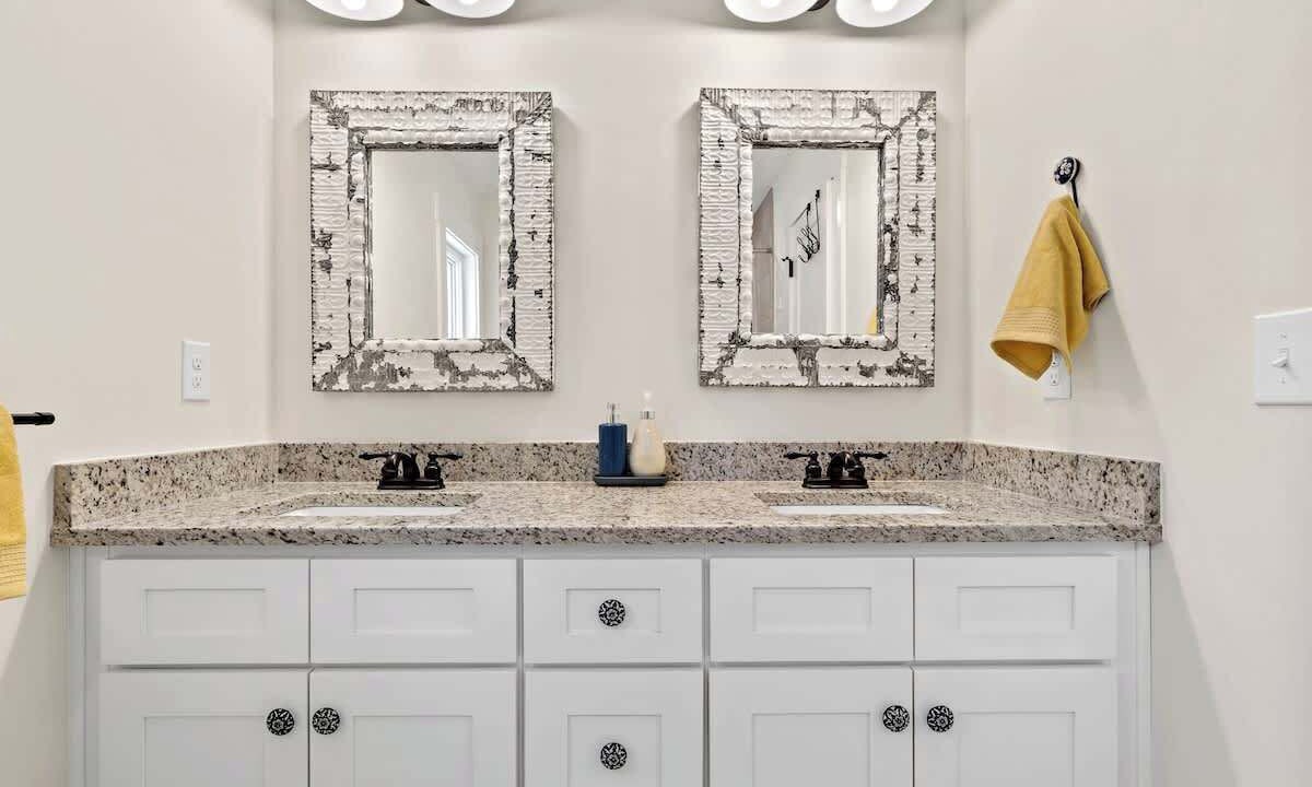 Photo of Bathroom in Eatonton