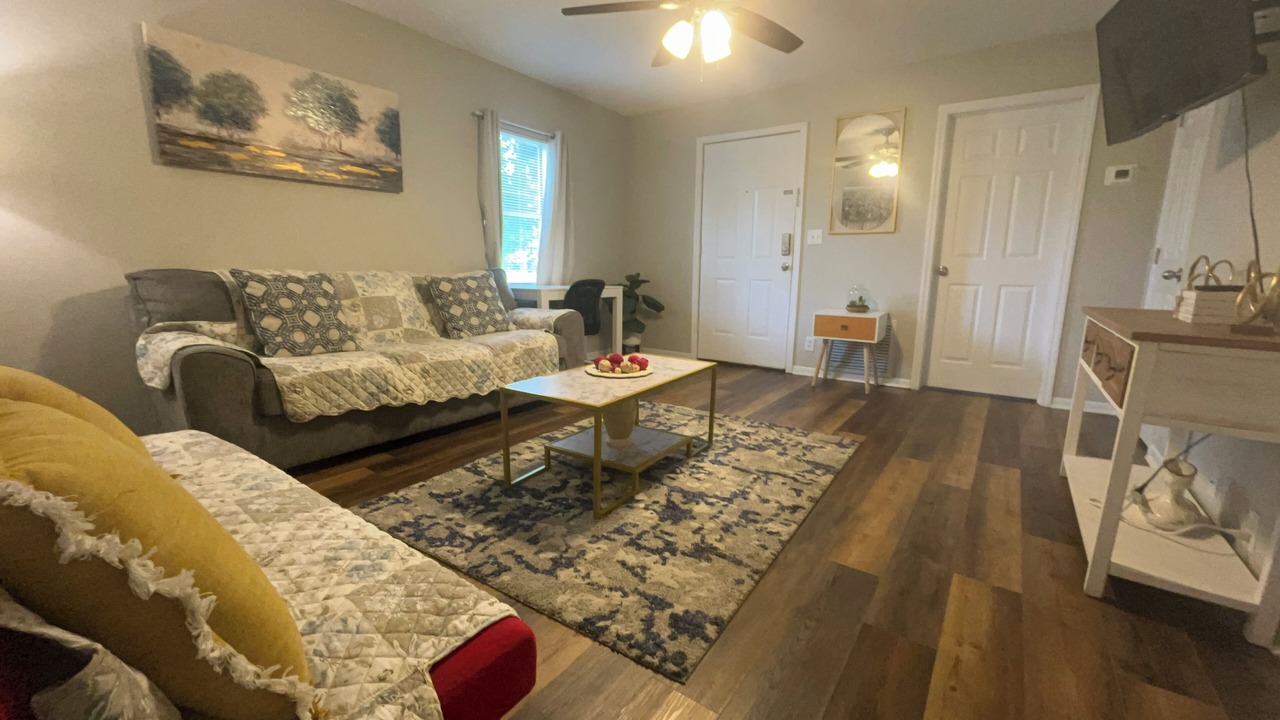 Photo of Livingroom in Remerton