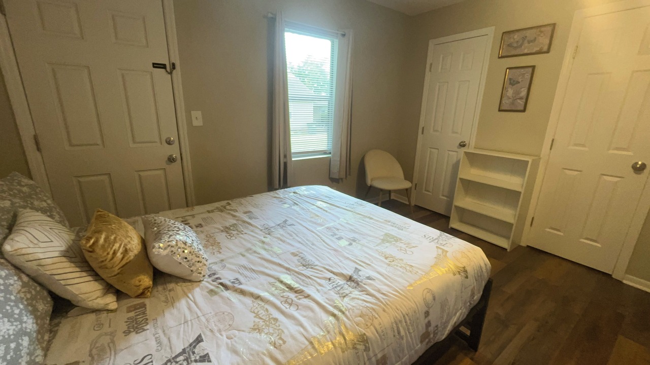 Photo of Bedroom in Remerton