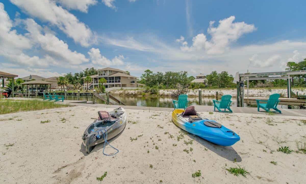 Photo of Outdoor in Siguenza Cove