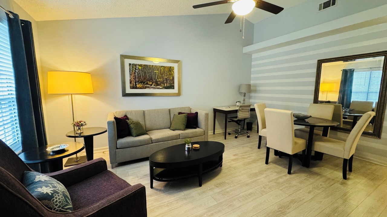Photo of Livingroom in Warner Robins