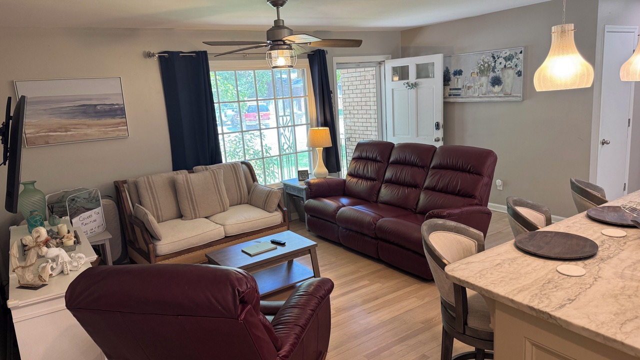 Photo of Livingroom in Charleston