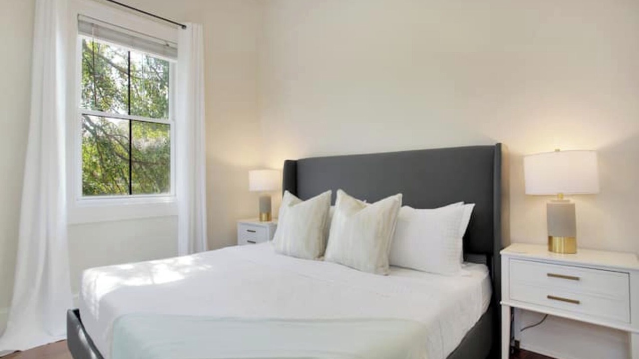 Photo of Bedroom in Thomas Square