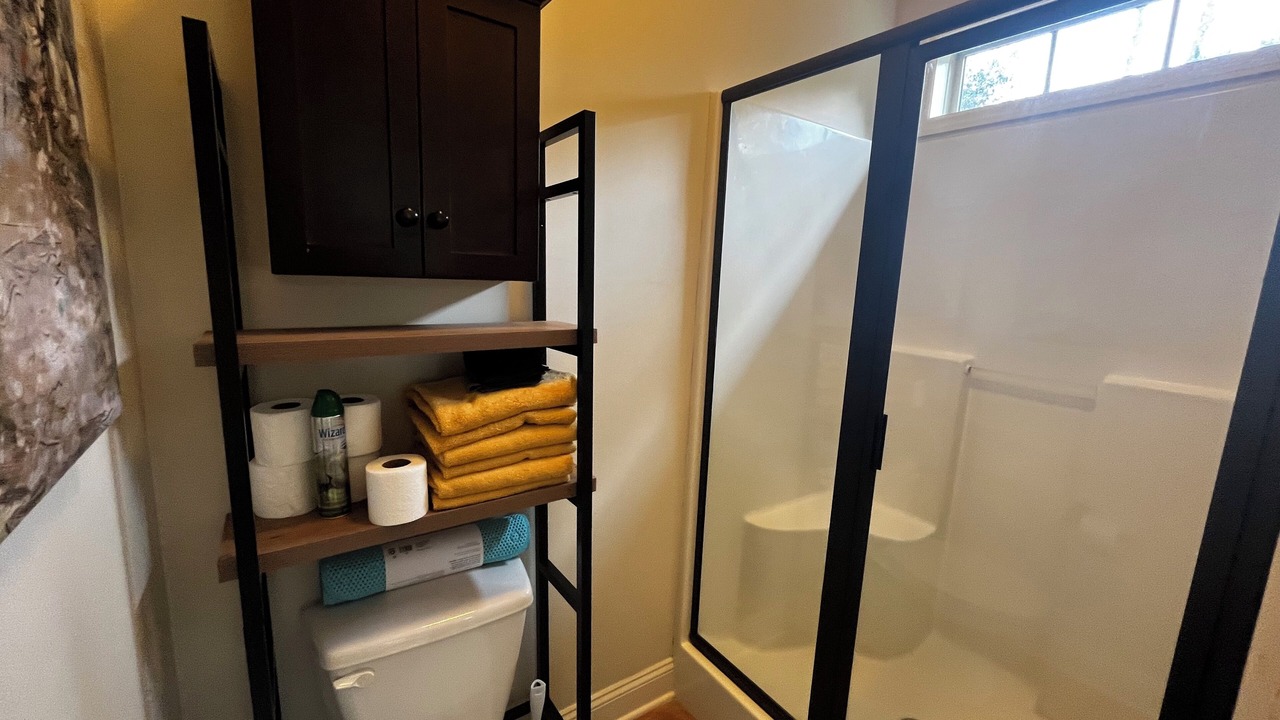 Photo of Bathroom in Hahira