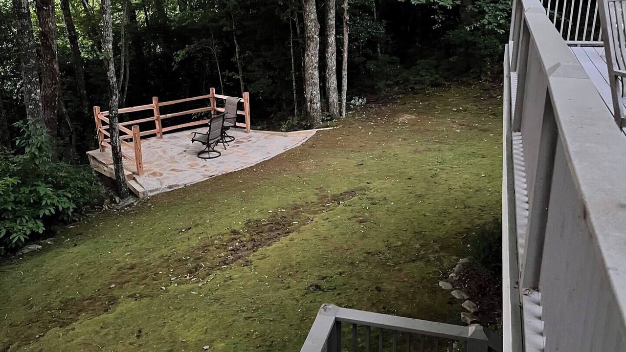 Photo of Outdoor in Lake Toxaway