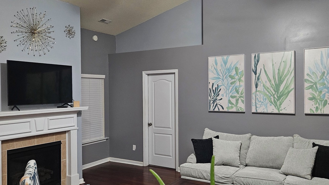 Photo of Livingroom in Madison