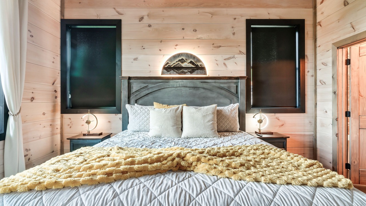 Photo of Bedroom in Sevierville