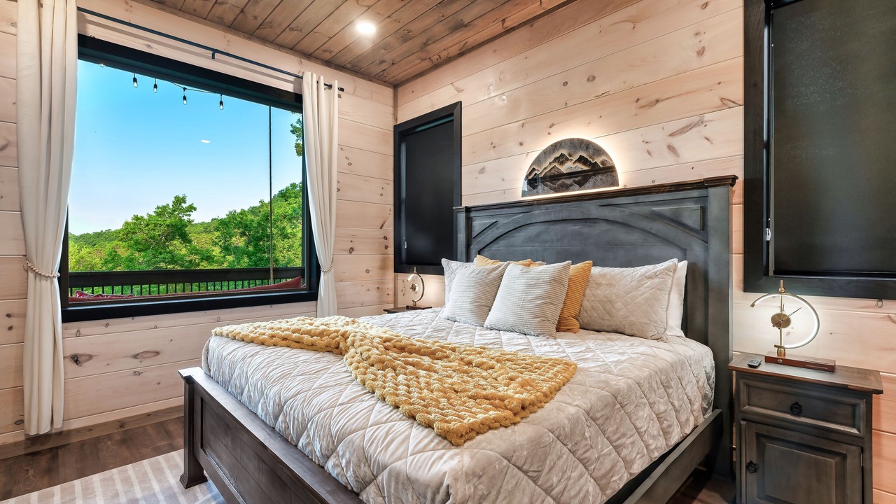 Photo of Bedroom in Sevierville