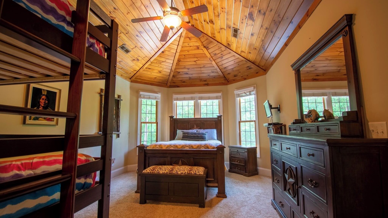 Photo of Bedroom in Sevierville