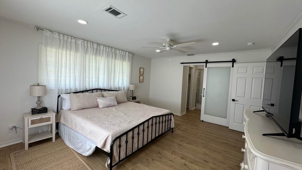 Photo of Bedroom in Gulfport