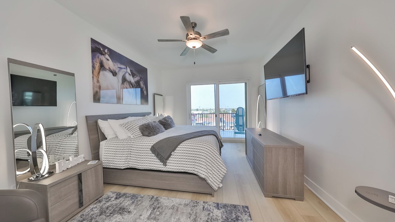 Photo of Bedroom in Madeira Beach