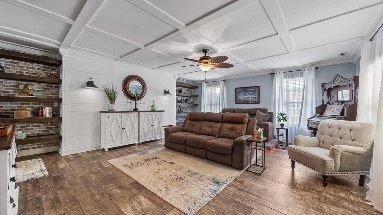 Photo of Livingroom in Harvest