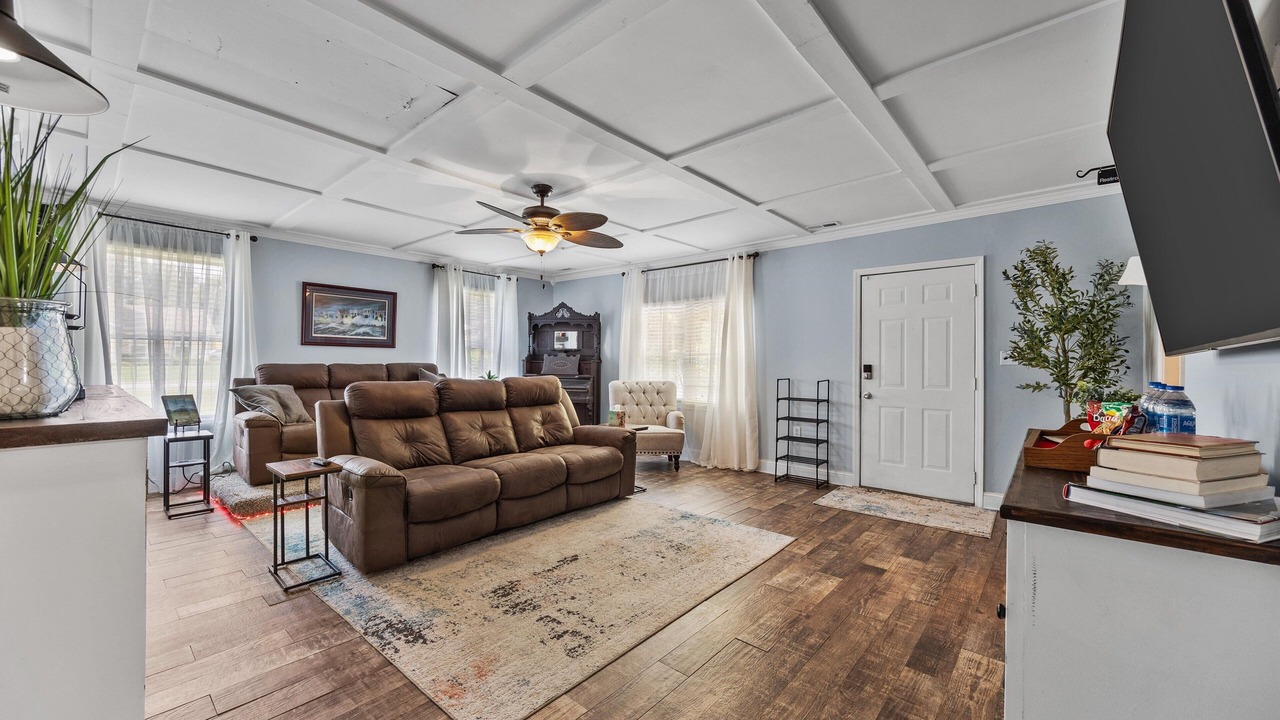 Photo of Livingroom in Harvest