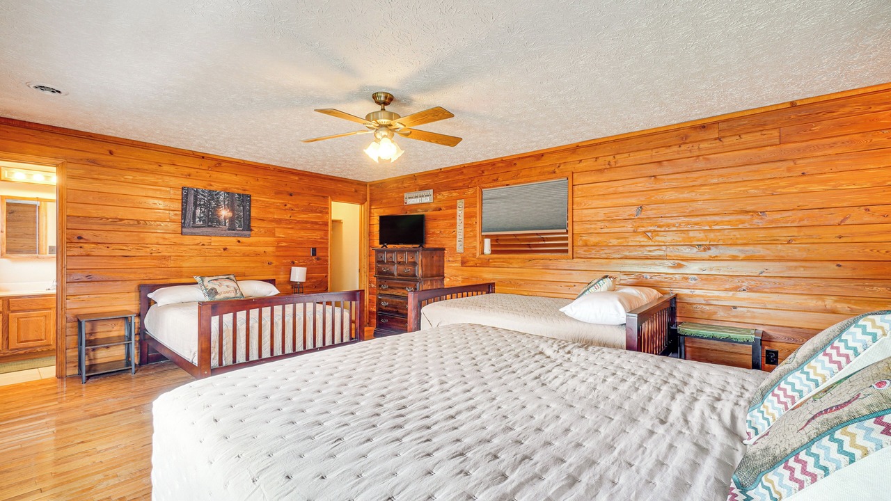 Photo of Bedroom in Dandridge