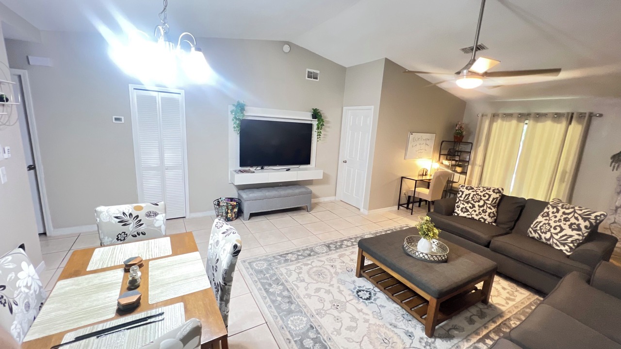 Photo of Livingroom in Arlington