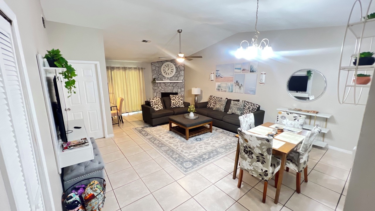 Photo of Livingroom in Arlington