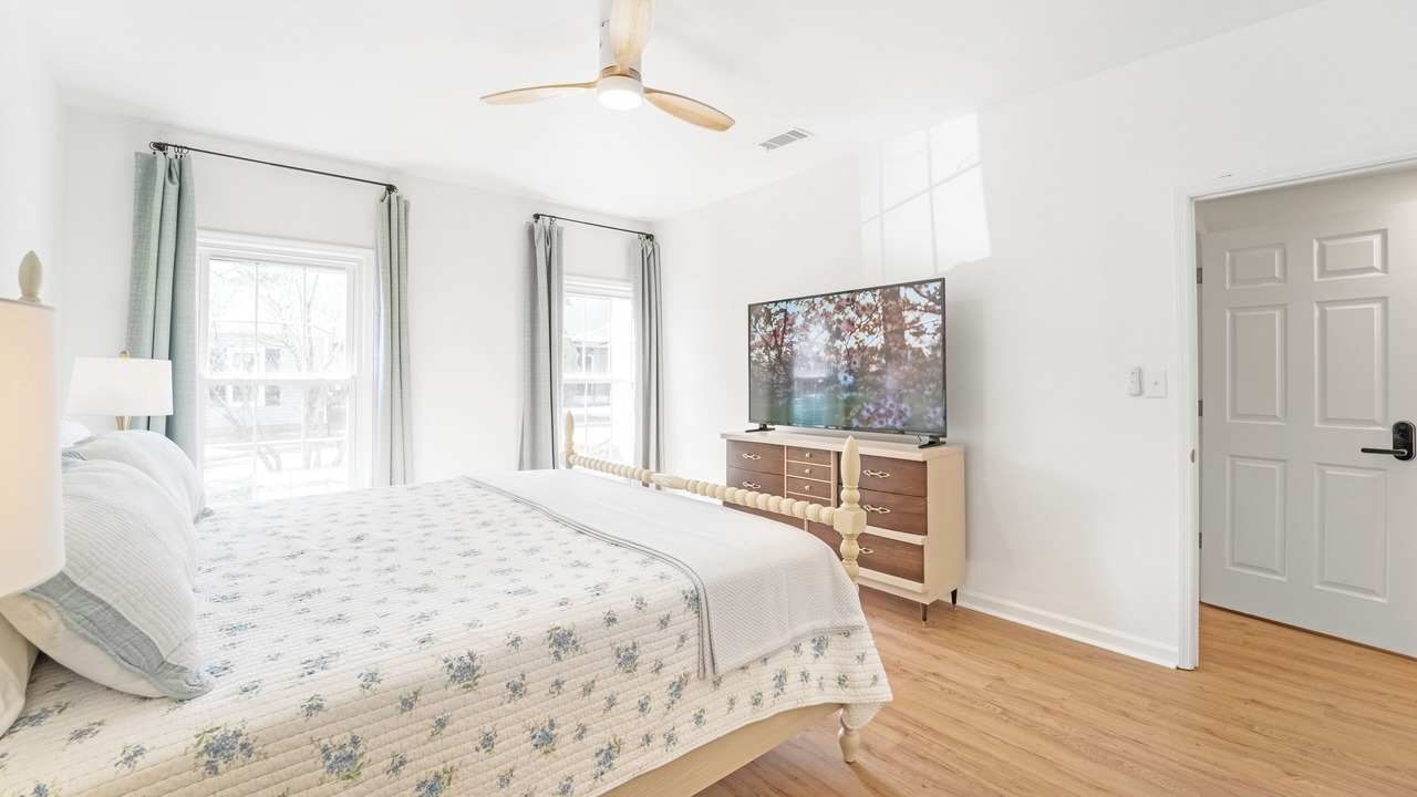 Photo of Bedroom in Summerville