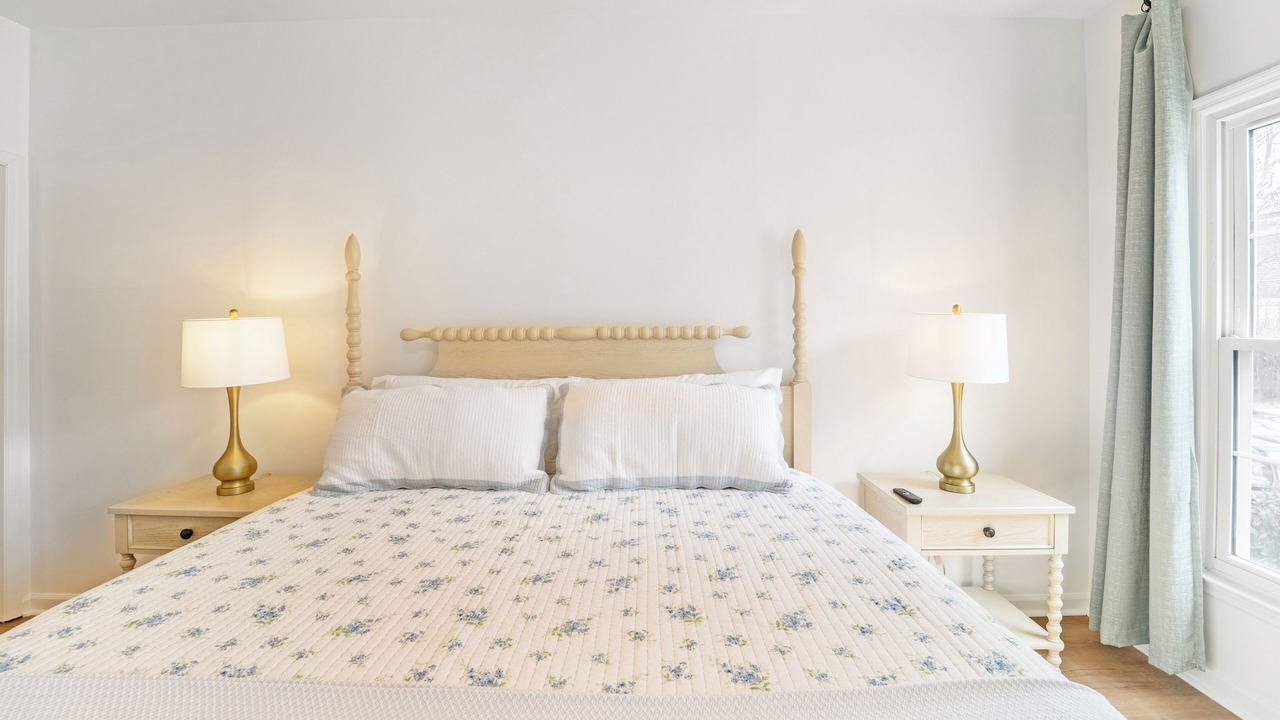 Photo of Bedroom in Summerville