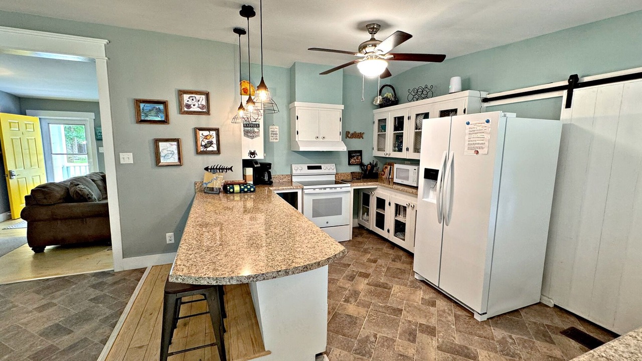 Photo of Kitchen in Oak