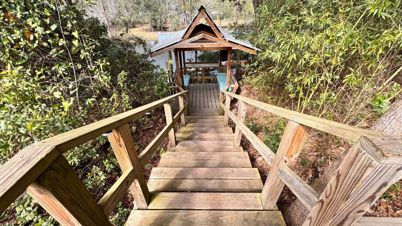 Photo of Outdoor in Oak