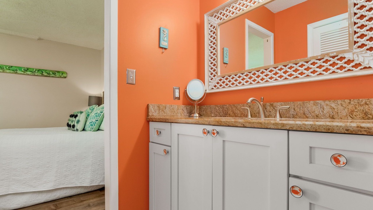 Photo of Bathroom in Orange Beach East