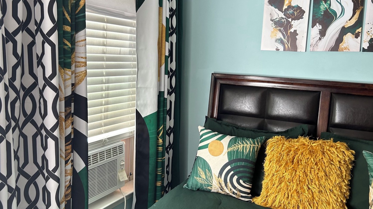 Photo of Bedroom in Riverdale