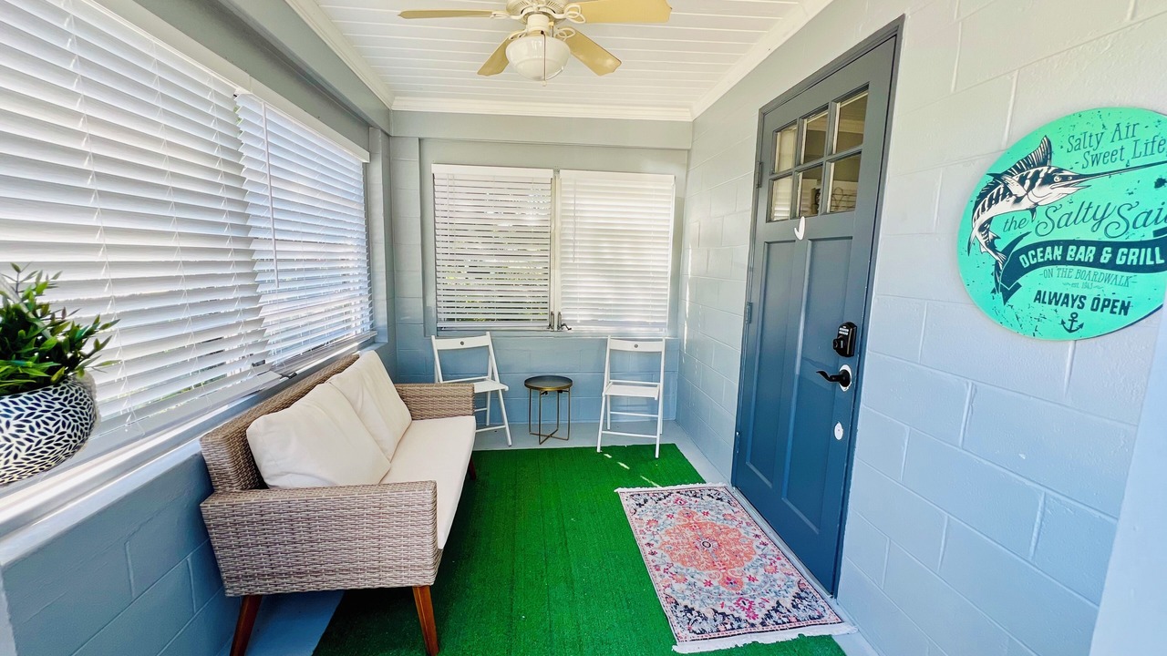 Photo of Livingroom in Longwood