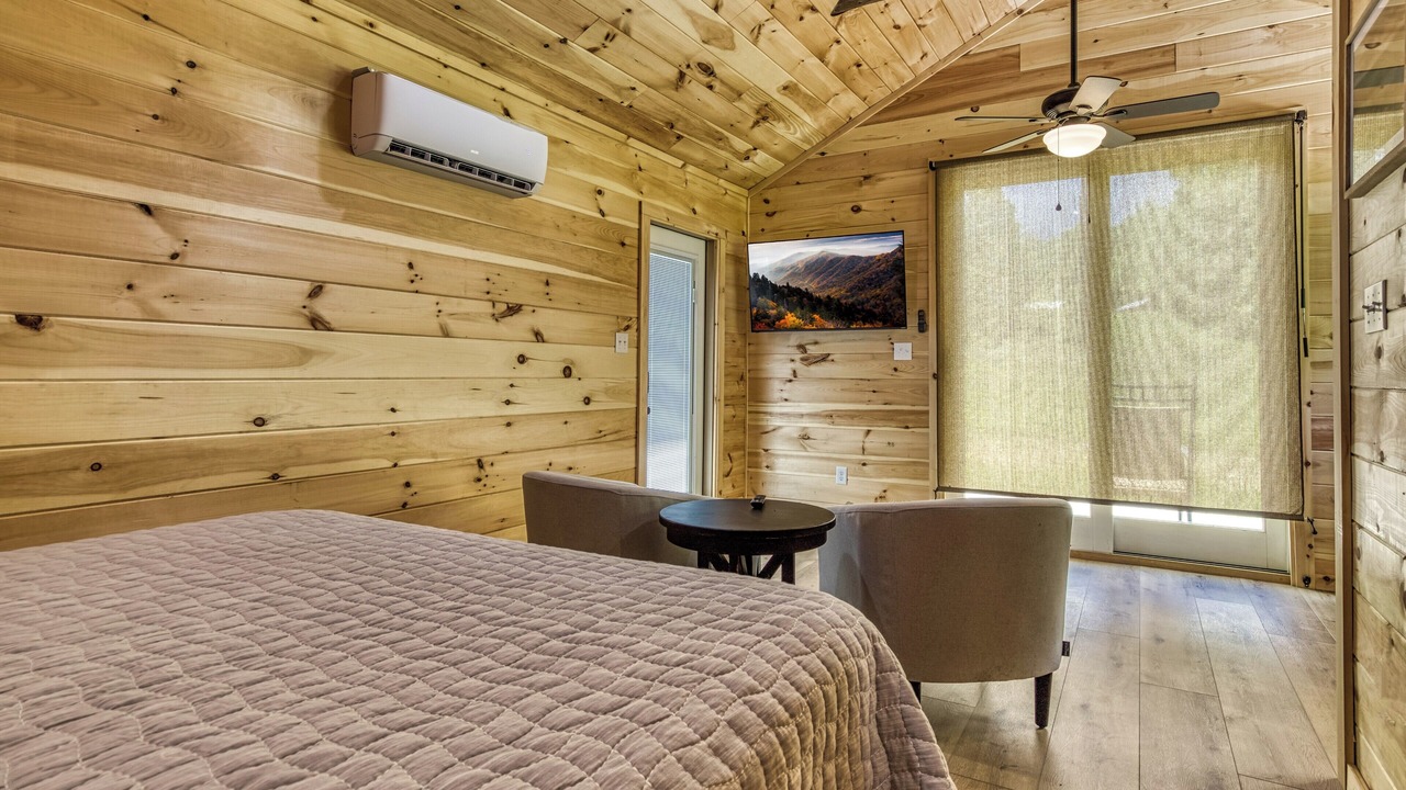 Photo of Bedroom in Cosby