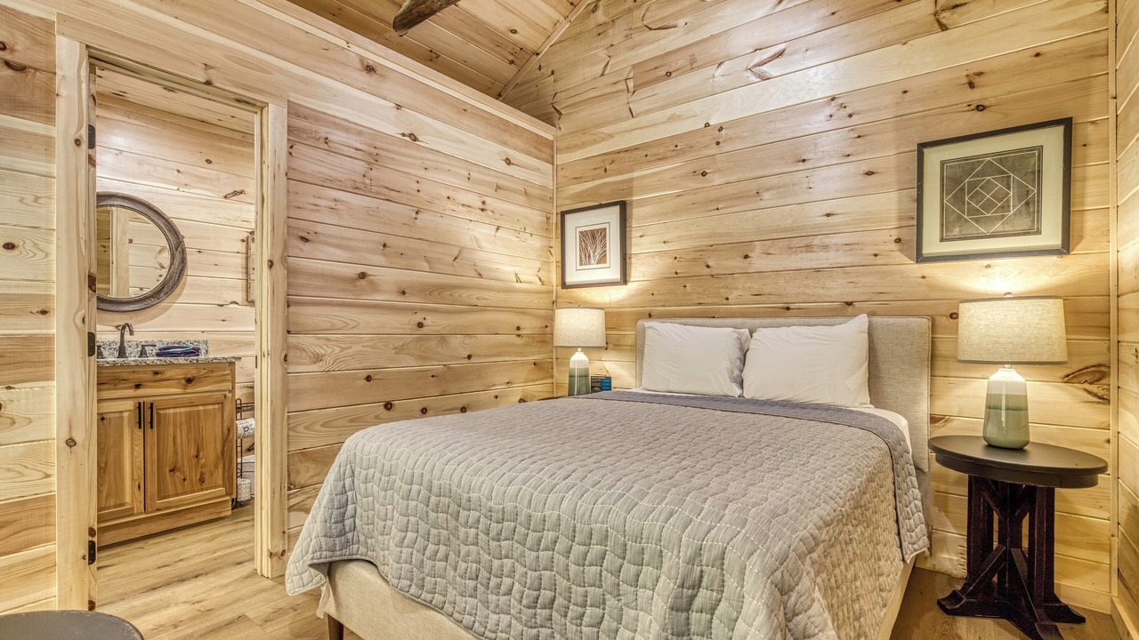 Photo of Bedroom in Cosby