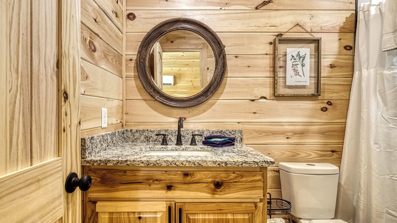 Photo of Bathroom in Cosby