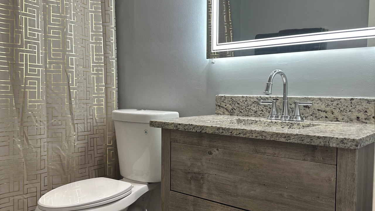 Photo of Bathroom in Locust Grove