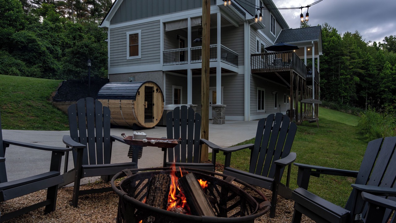 Photo of Outdoor in Mars Hill