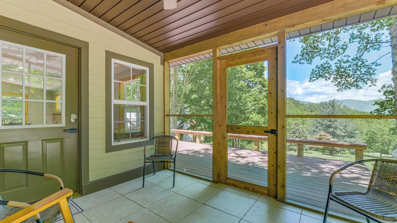 Photo of Patio Balcony in Waynesville