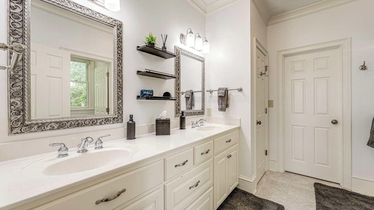Photo of Bathroom in Milledgeville