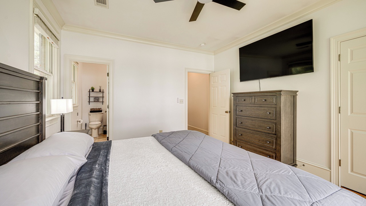 Photo of Bedroom in Milledgeville