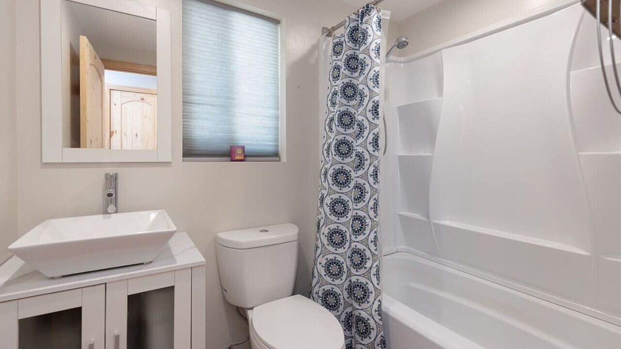 Photo of Bathroom in Arrowhead Villas