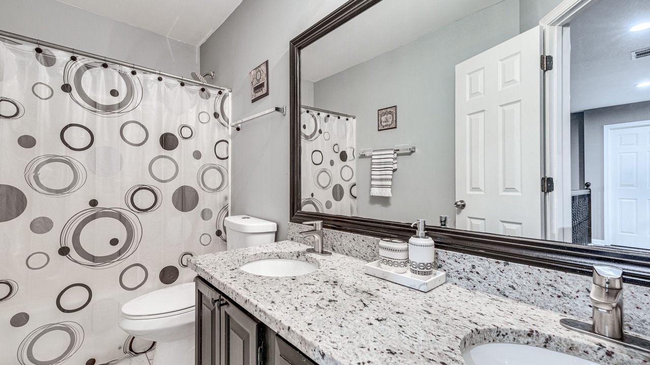 Photo of Bathroom in Powder Springs