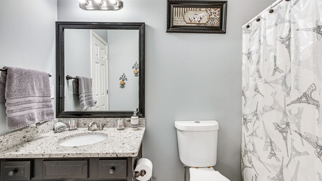 Photo of Bathroom in Powder Springs