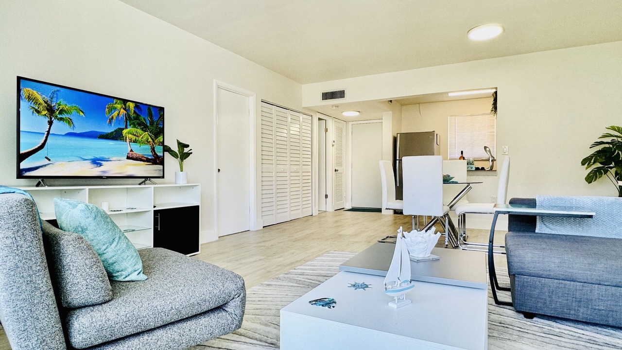 Photo of Livingroom in Eastern Shores