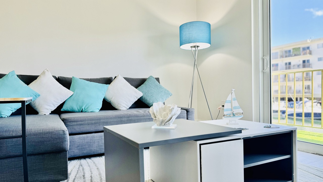 Photo of Livingroom in Eastern Shores